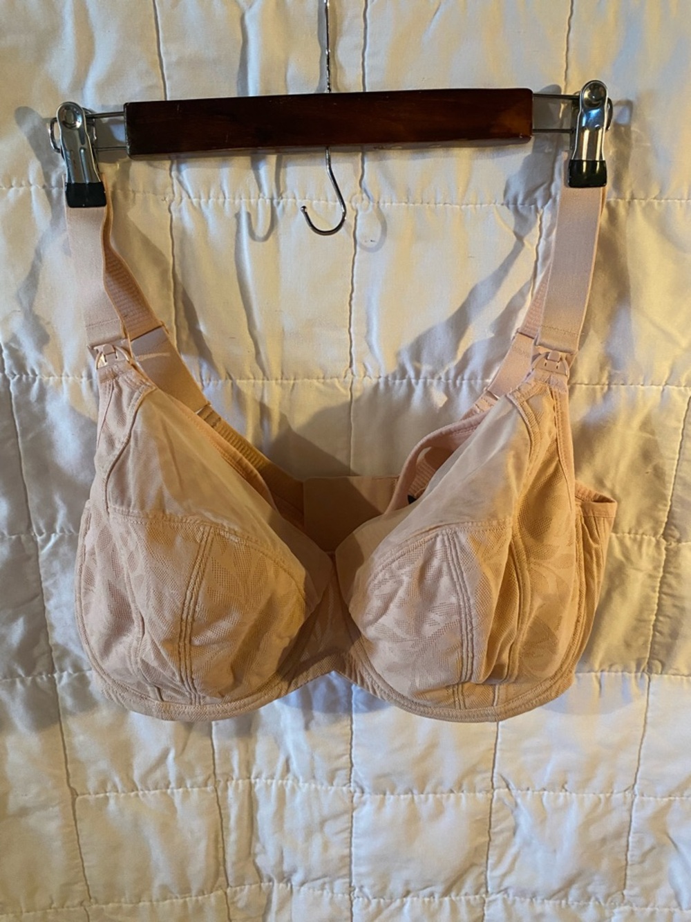 2 Understance Cora FlexWire Nursing Bras - powder pink and dark rose